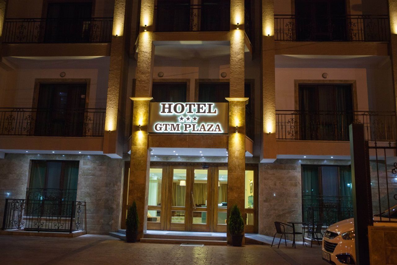 ホテル Gtm Plaza ティビリシ エクステリア 写真